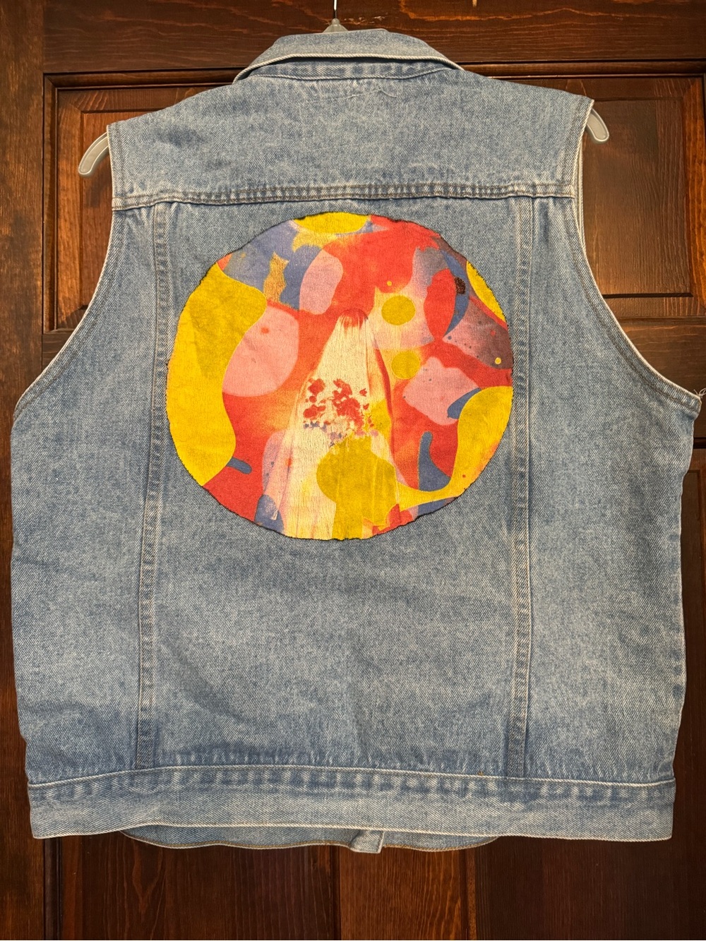 Vintage BOOM BOOM Women's X-LARGE Blue Denim Jean Vest Colorful Appliqué On Back